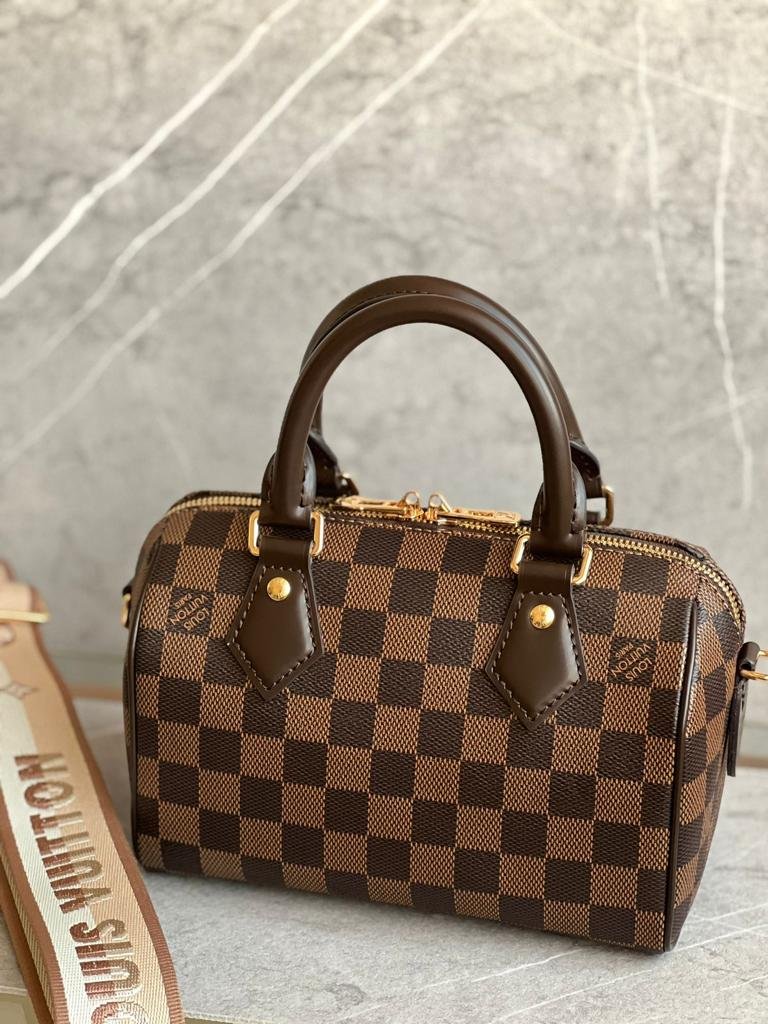 LOUIS VUITTON SPEEDY 20CM