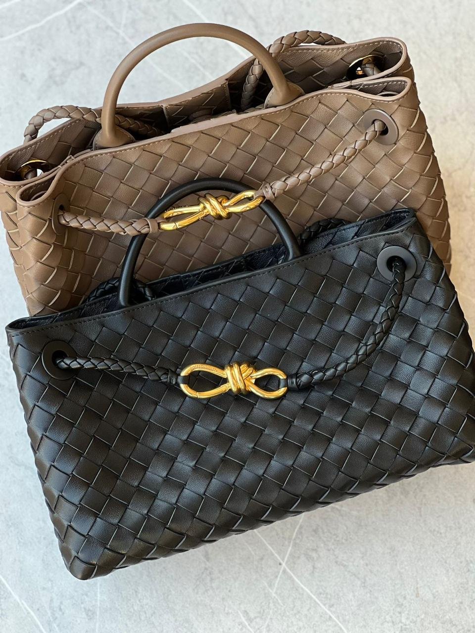 BOTTEGA VENETA SMALL ANDIAMO EAST WEST-BAG