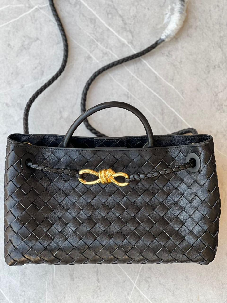 BOTTEGA VENETA SMALL ANDIAMO EAST WEST-BAG