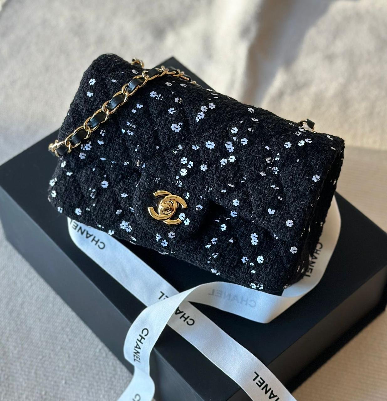 CHANEL - 20 CM