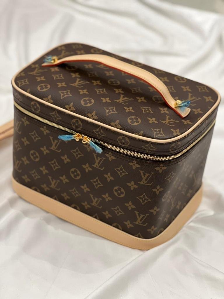 LOUIS VUITTON BAG