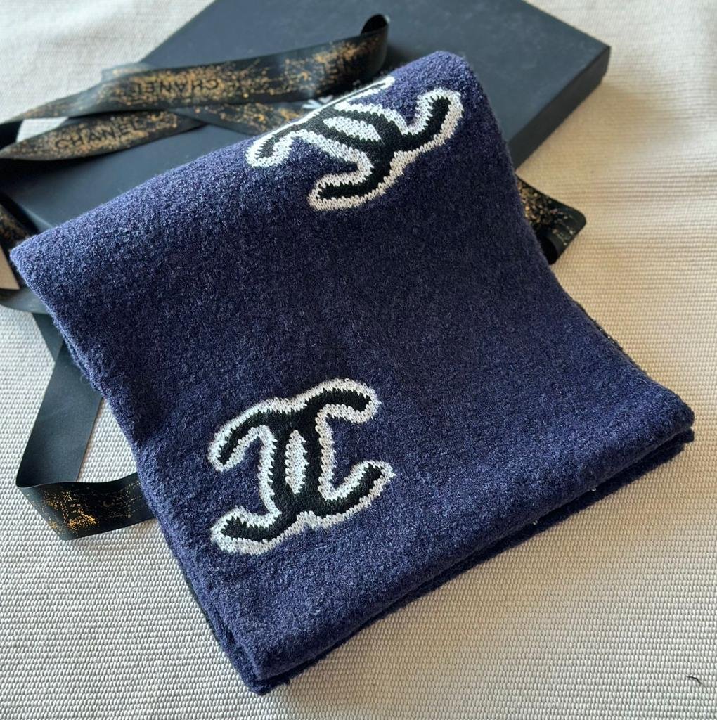 CHANEL 160x30 CM