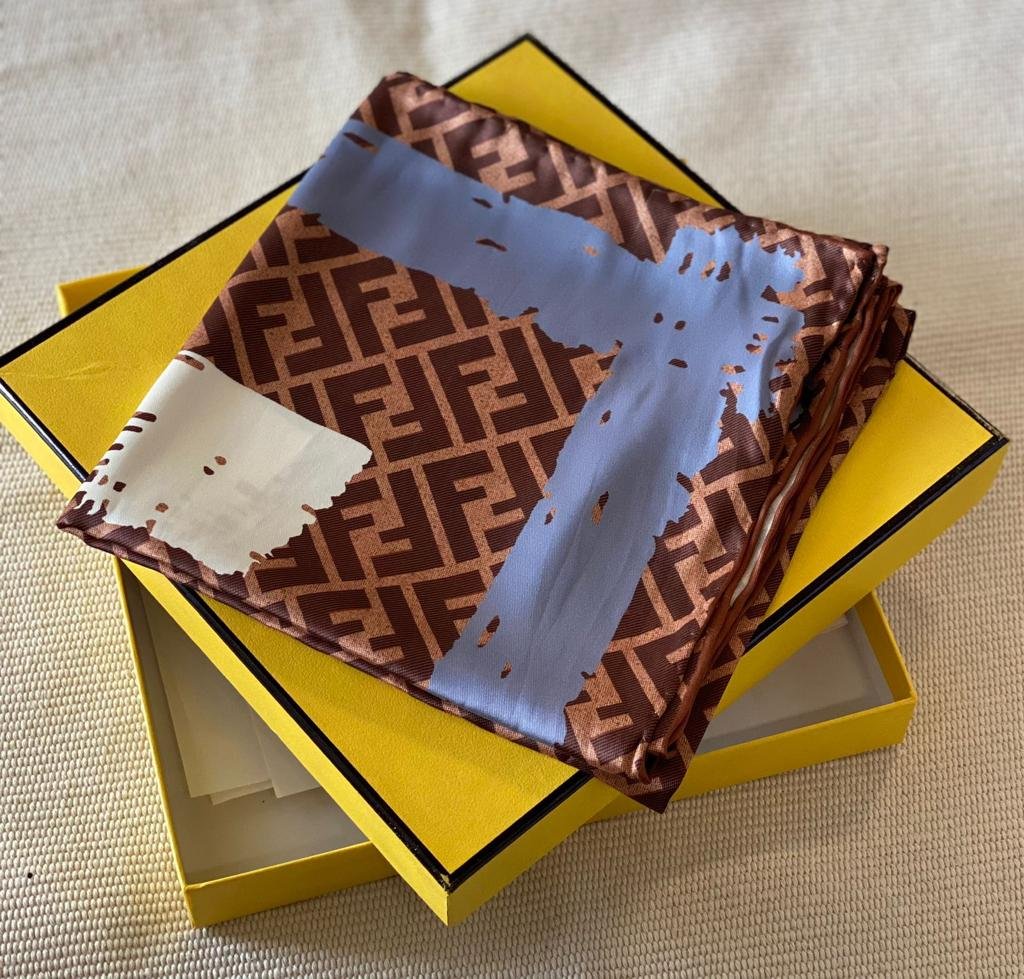 FENDI 90x90 CM