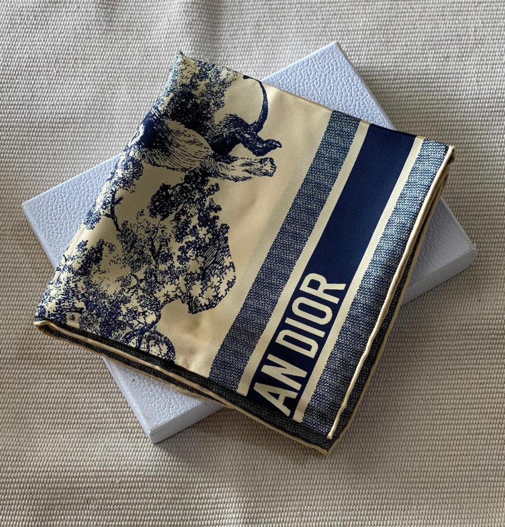 DIOR 90x90 CM