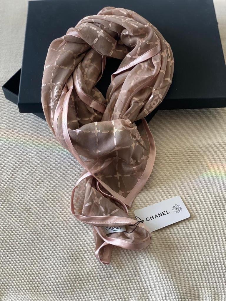 CHANEL 115x115 CM