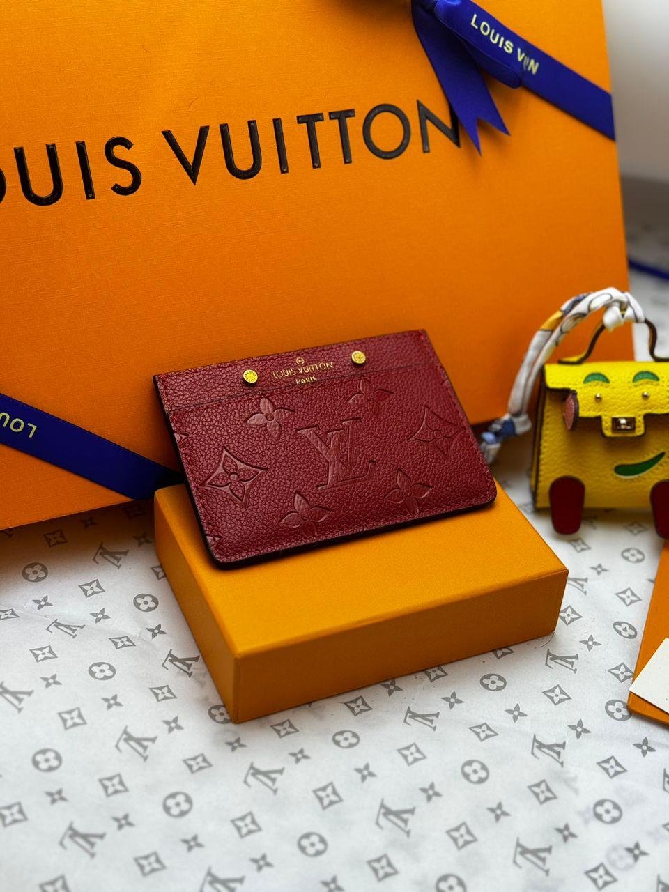 LOUIS VUITTON CARD HOLDER