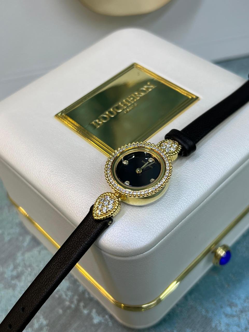 BOUCHERON WATCH - 23 MM