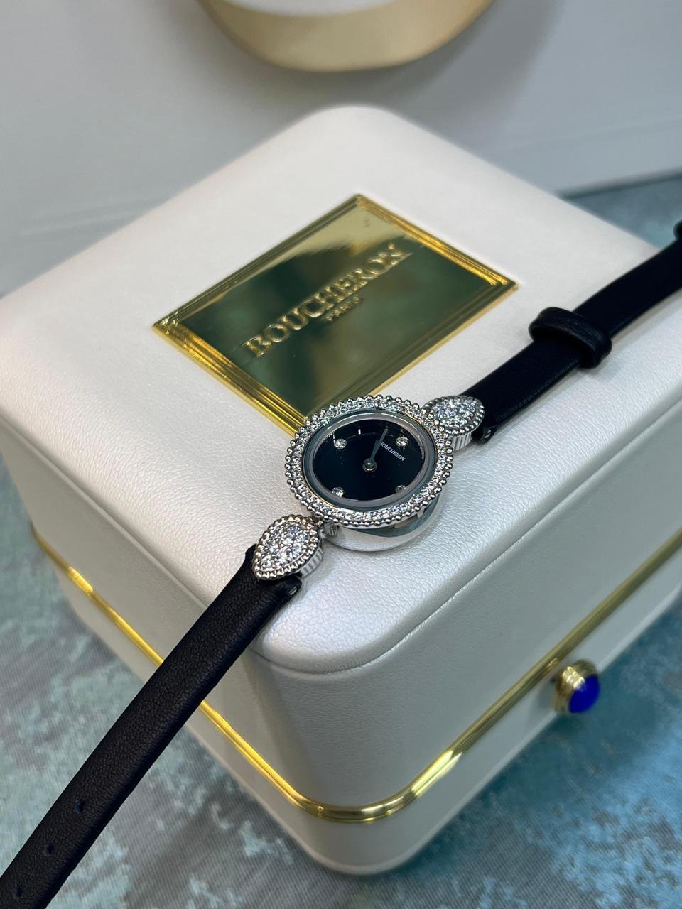 BOUCHERON WATCH - 23 MM