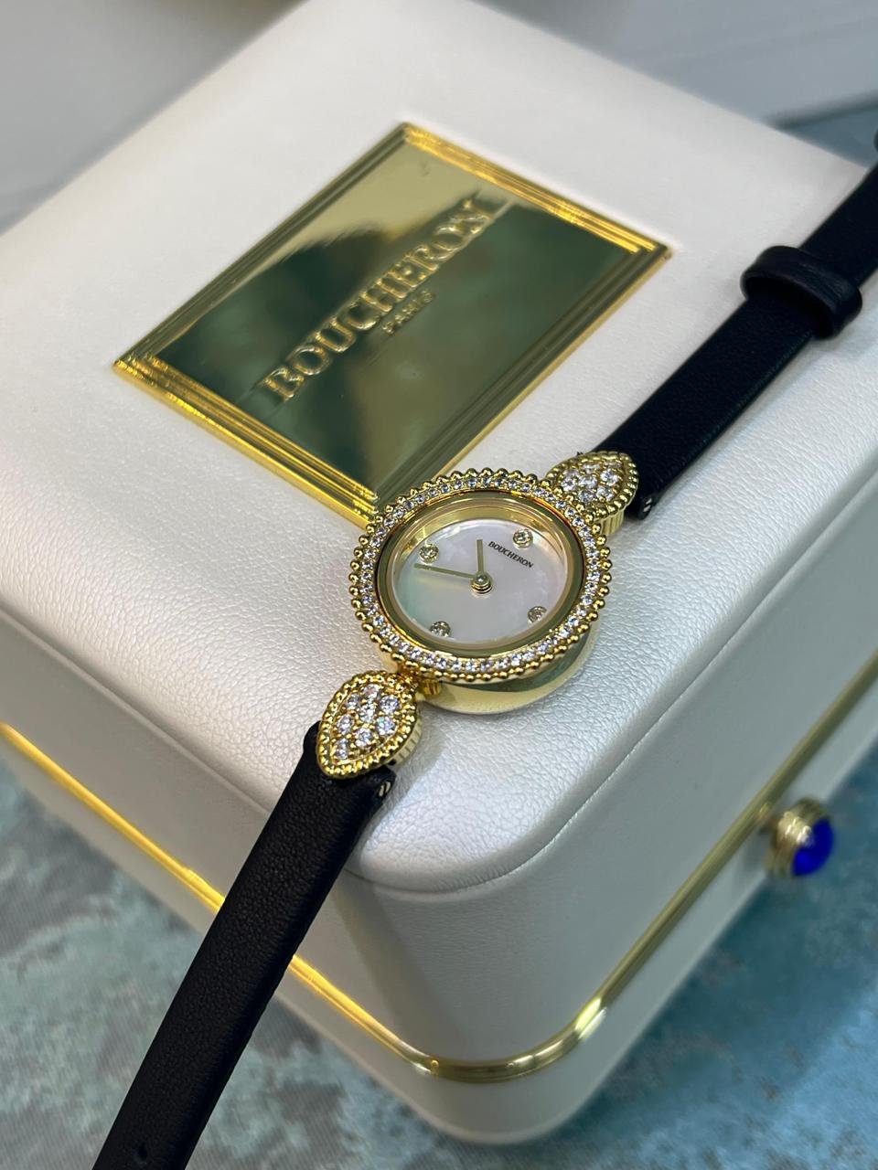 BOUCHERON WATCH - 23 MM