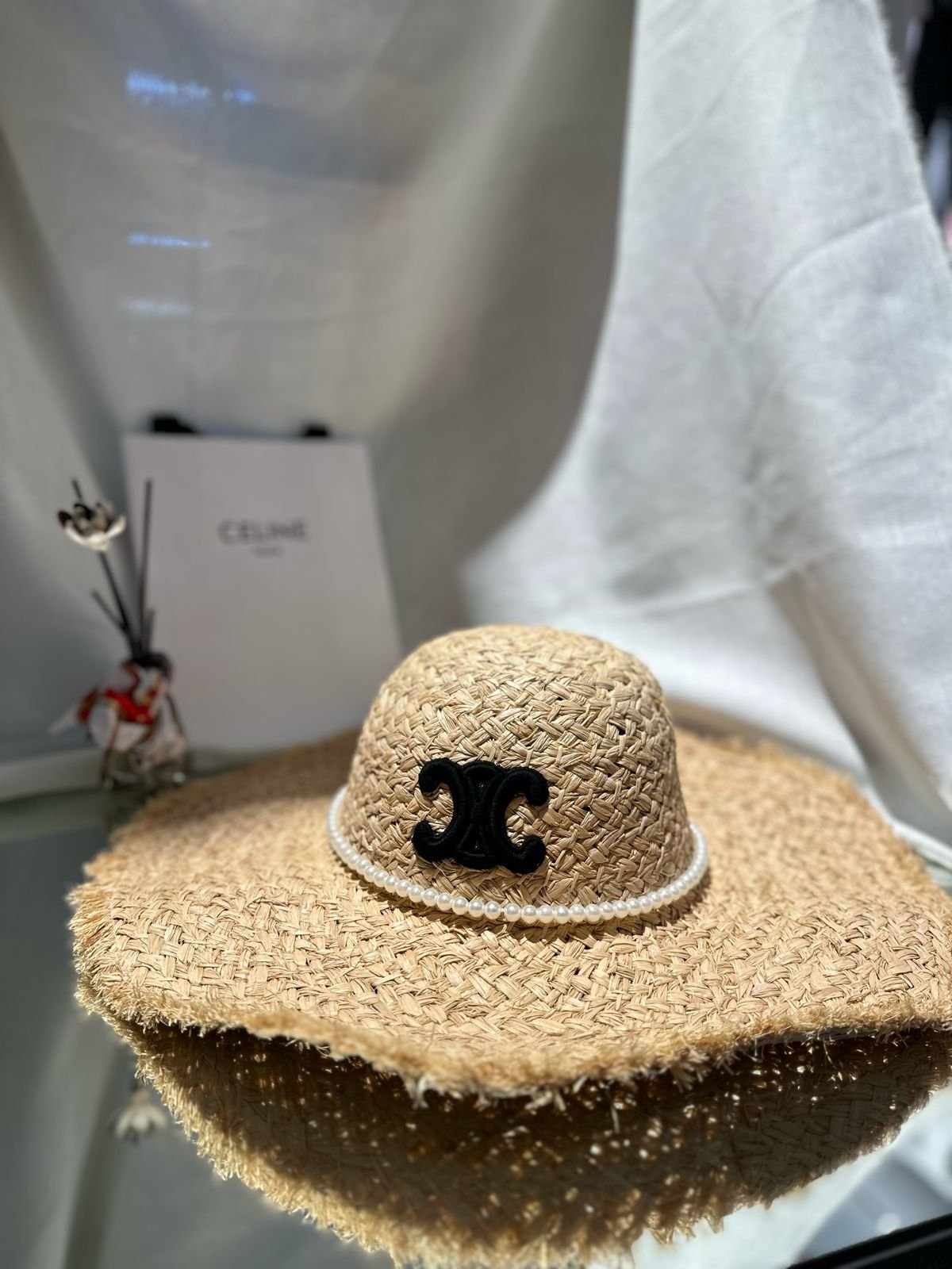 CELINE