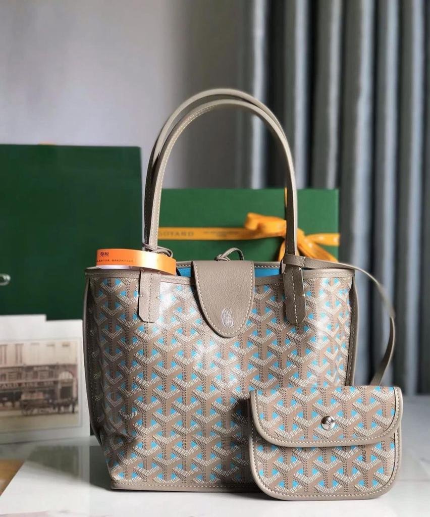 GOYARD Small size