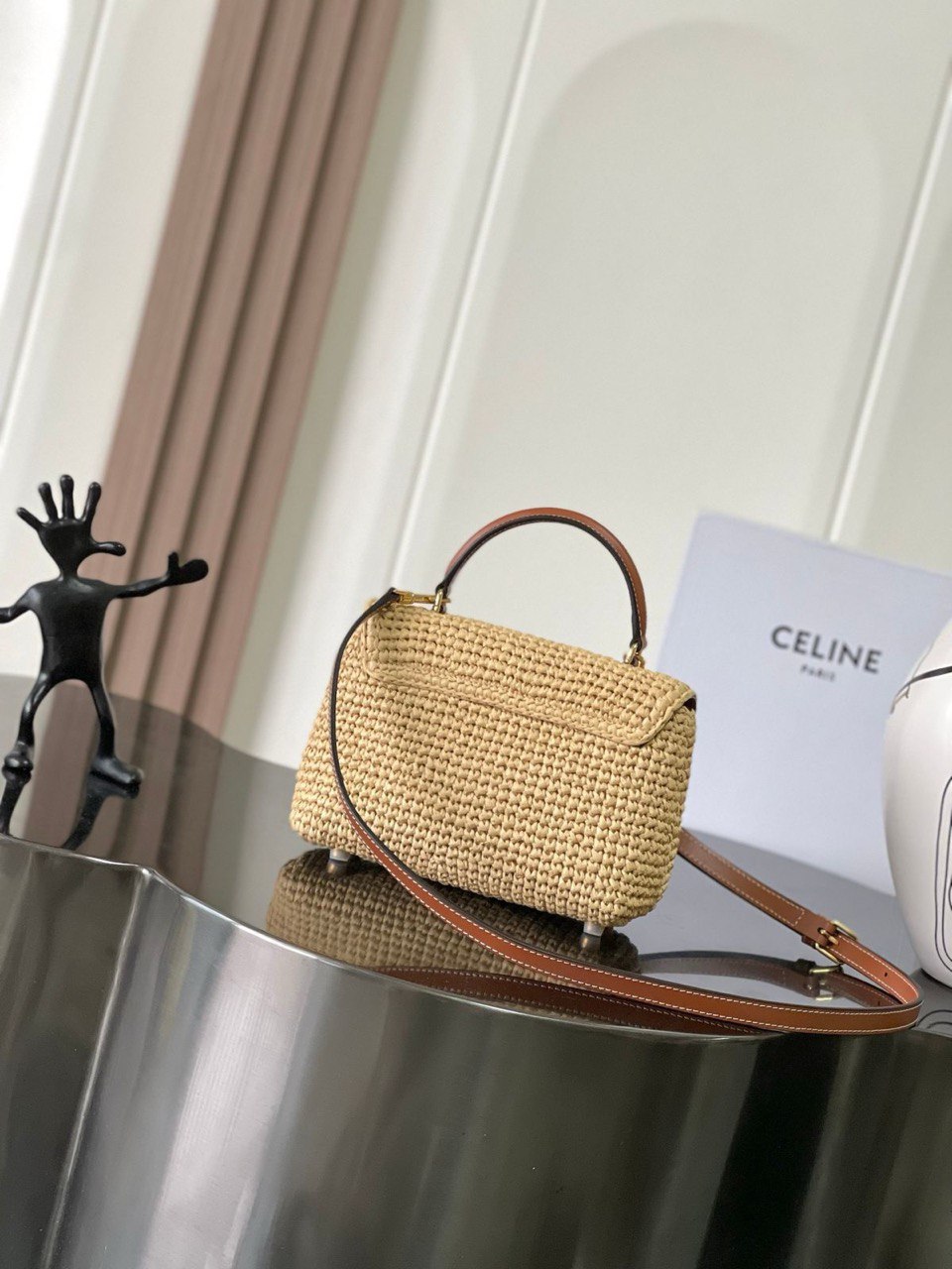 CELINE