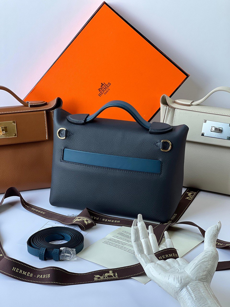 Hermes 24/24