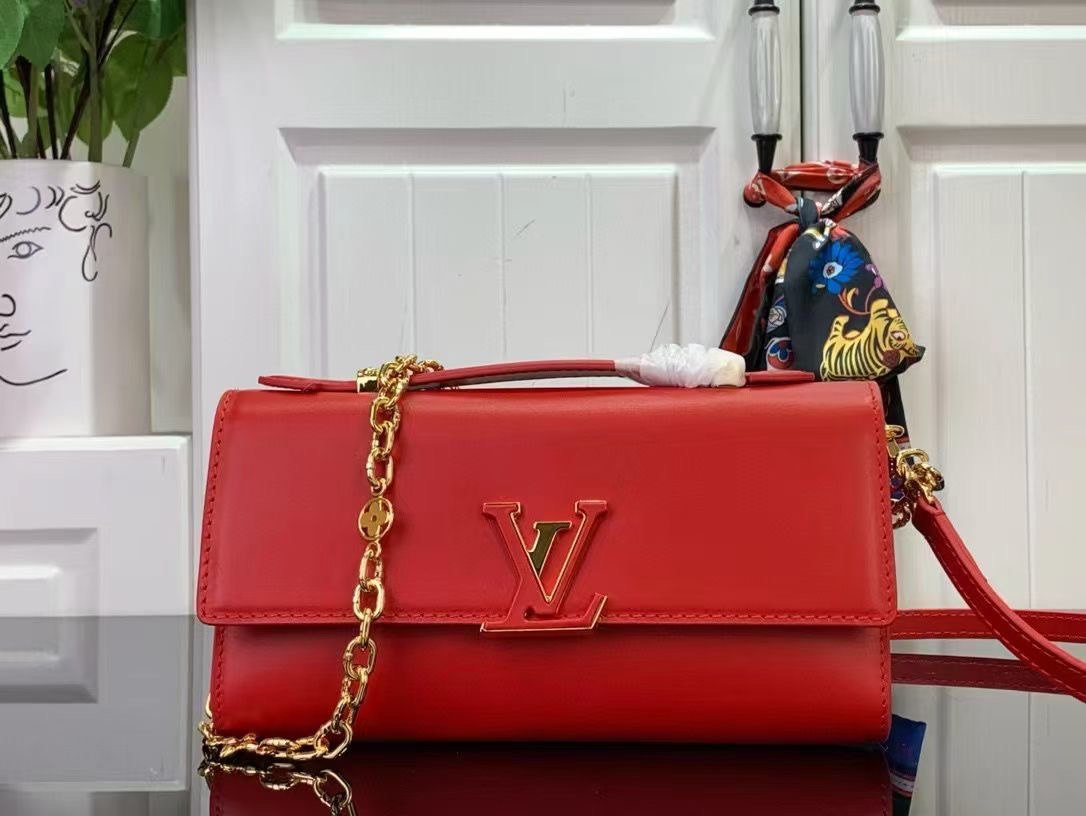 LV