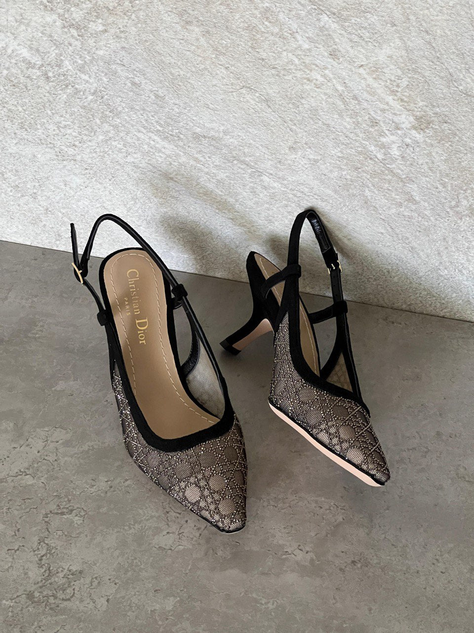 DIOR