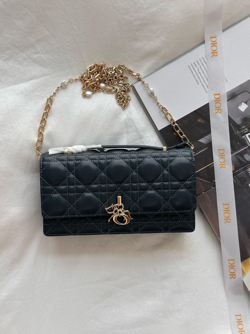 DIOR
