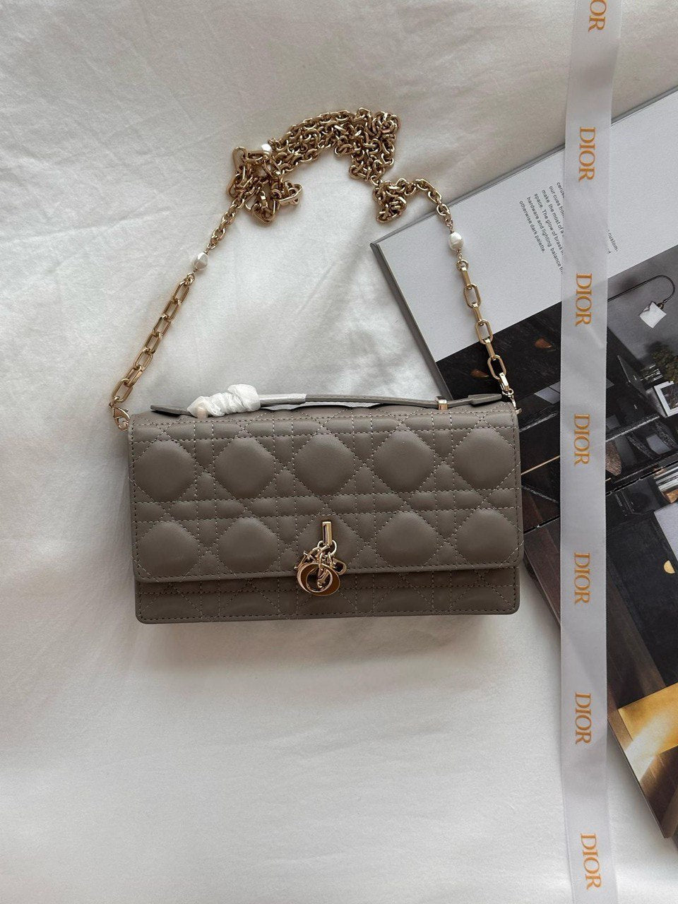 DIOR