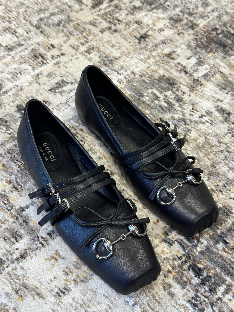 GUCCI