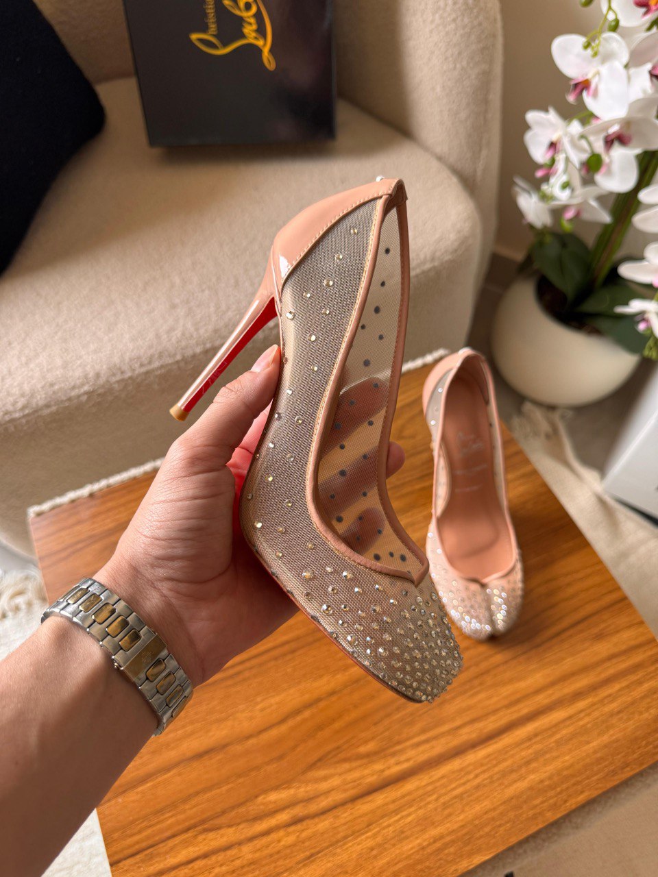 LOUBOUTIN