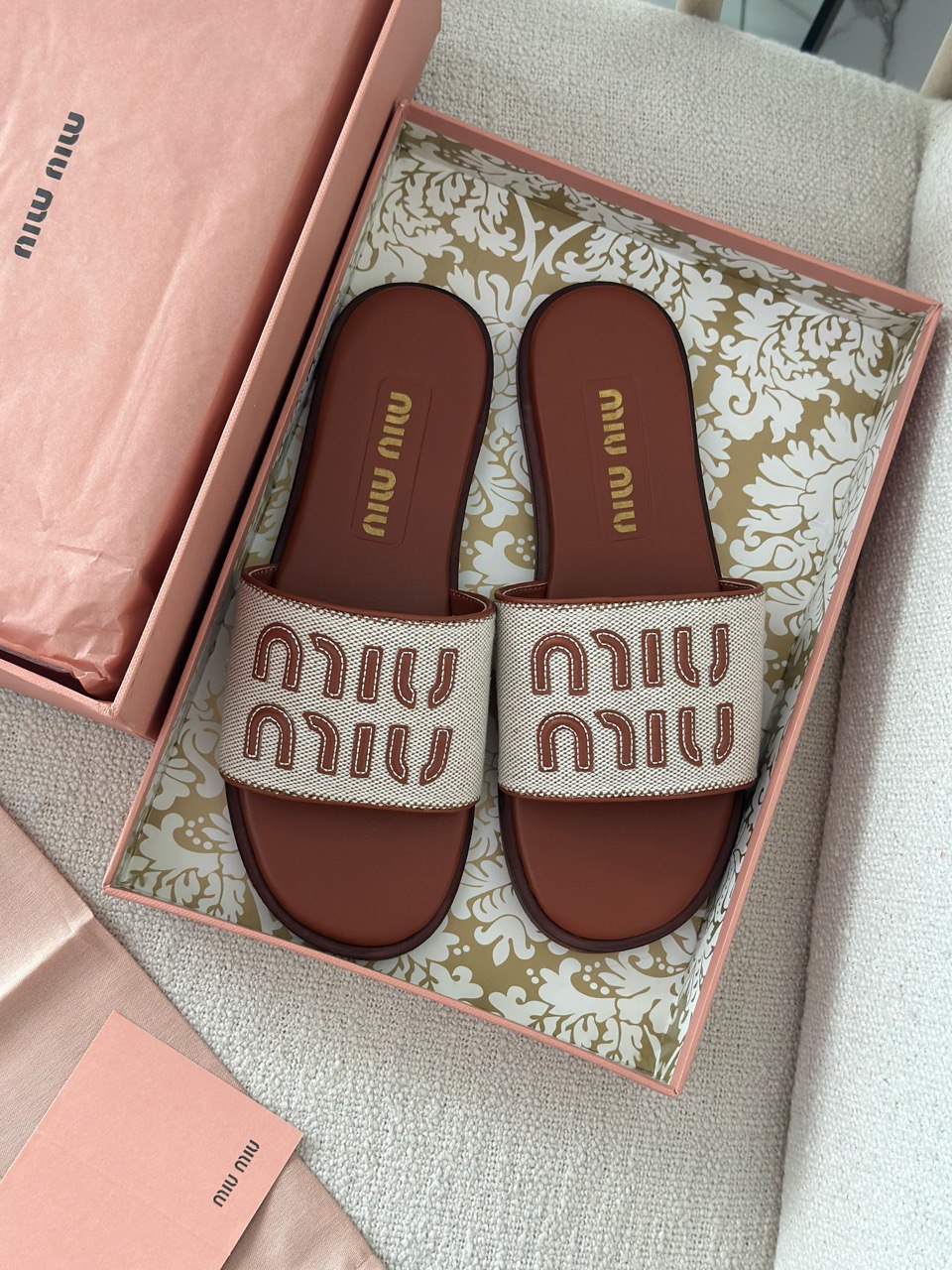 MIU MIU