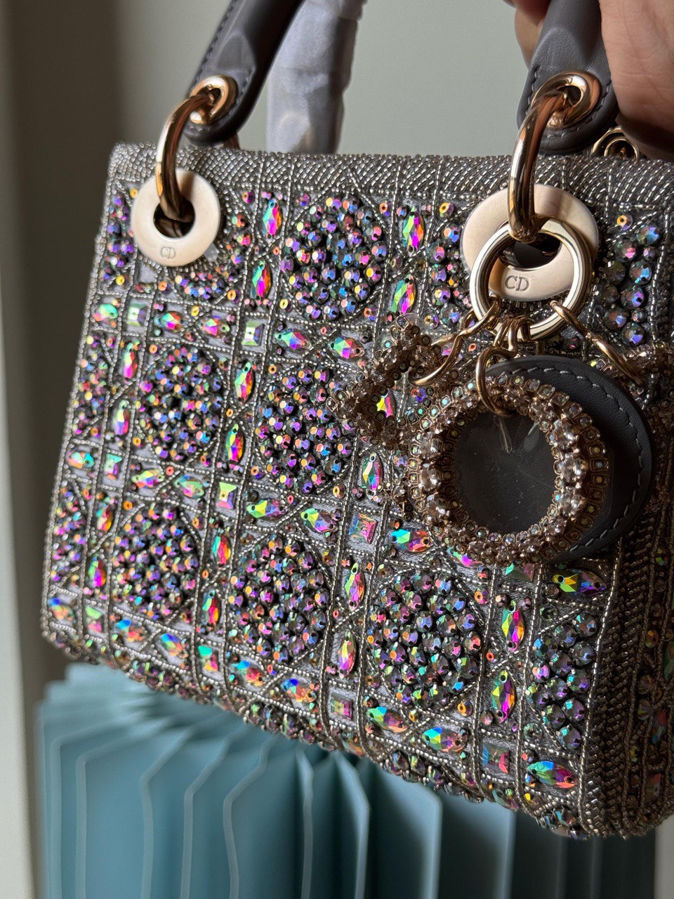 DIOR