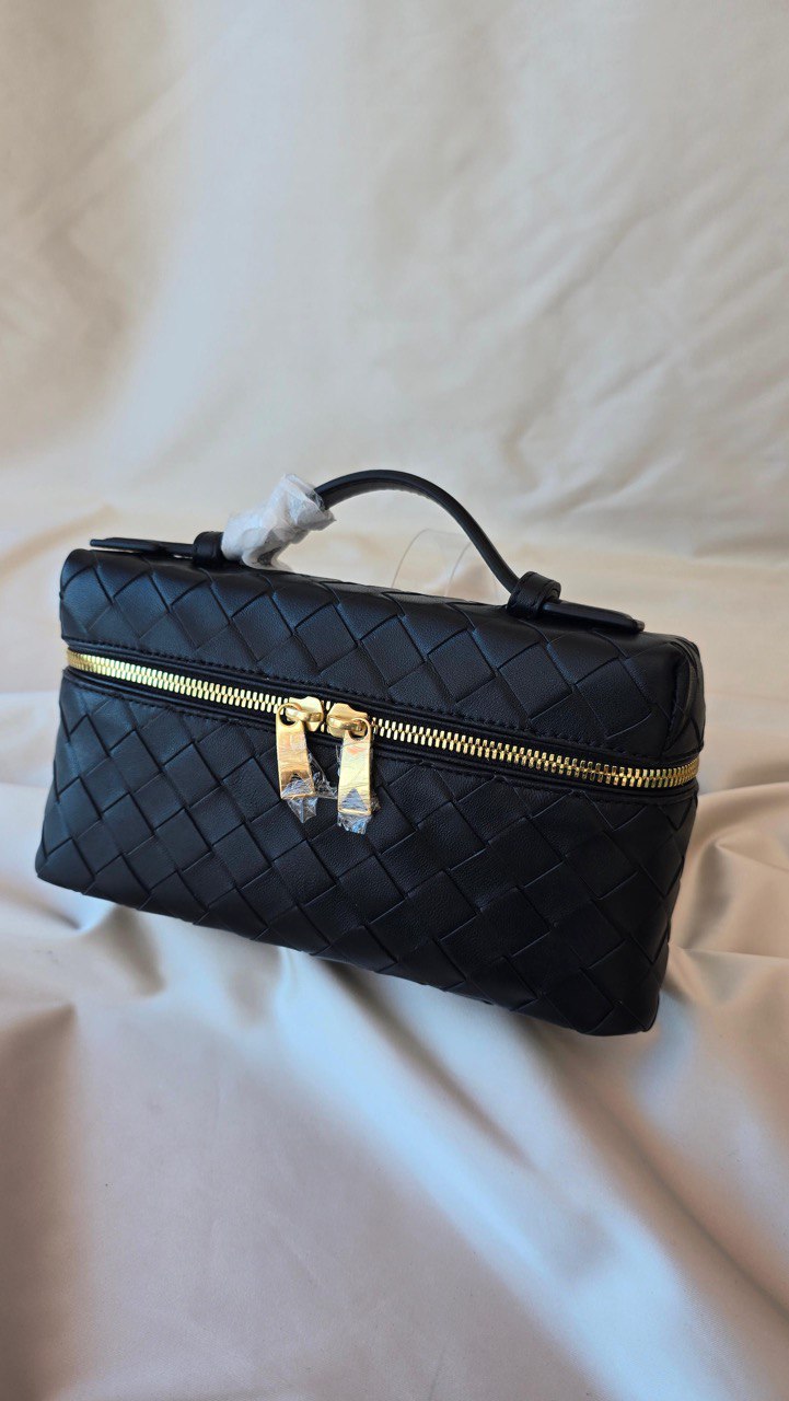 BOTTEGA
