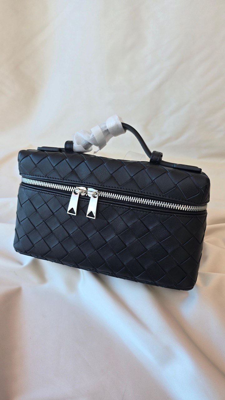 BOTTEGA