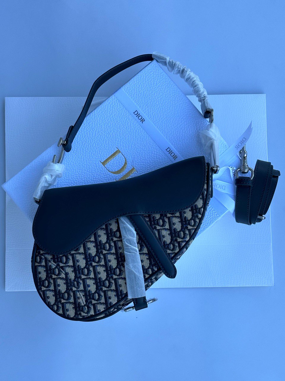DIOR