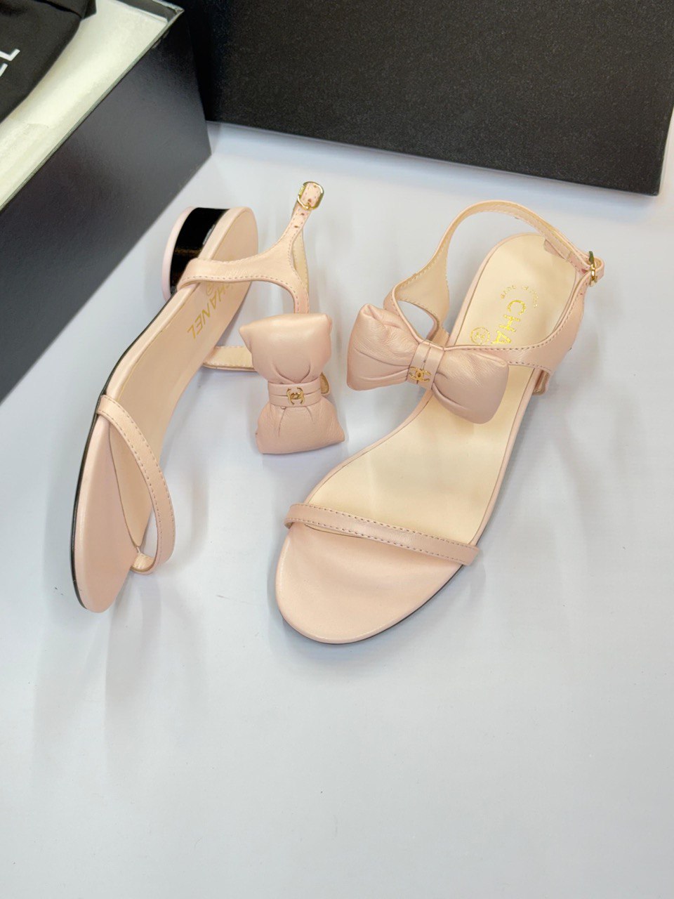 CHANEL