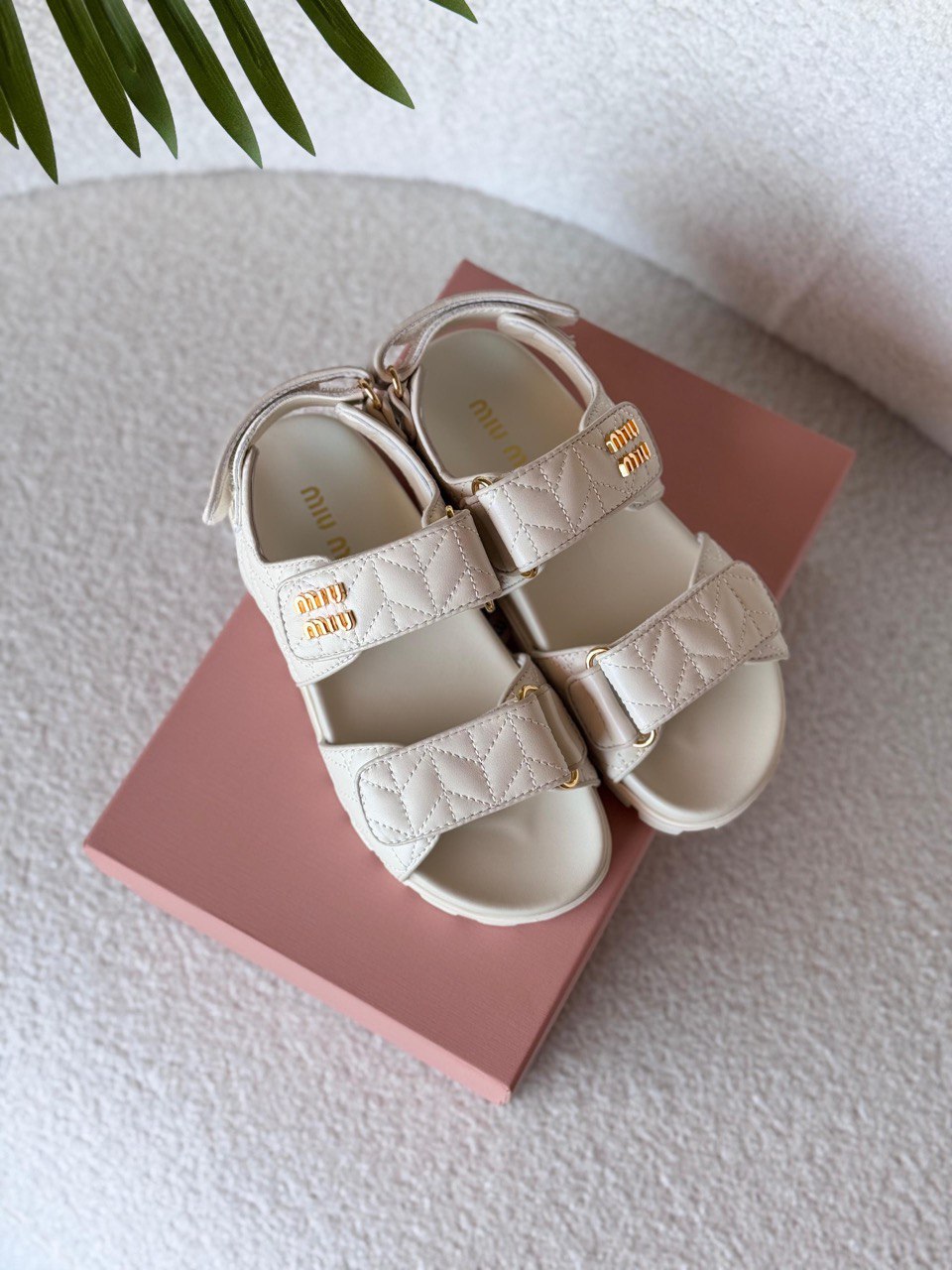 MIU MIU