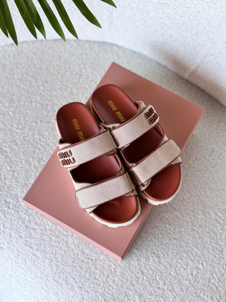 MIU MIU