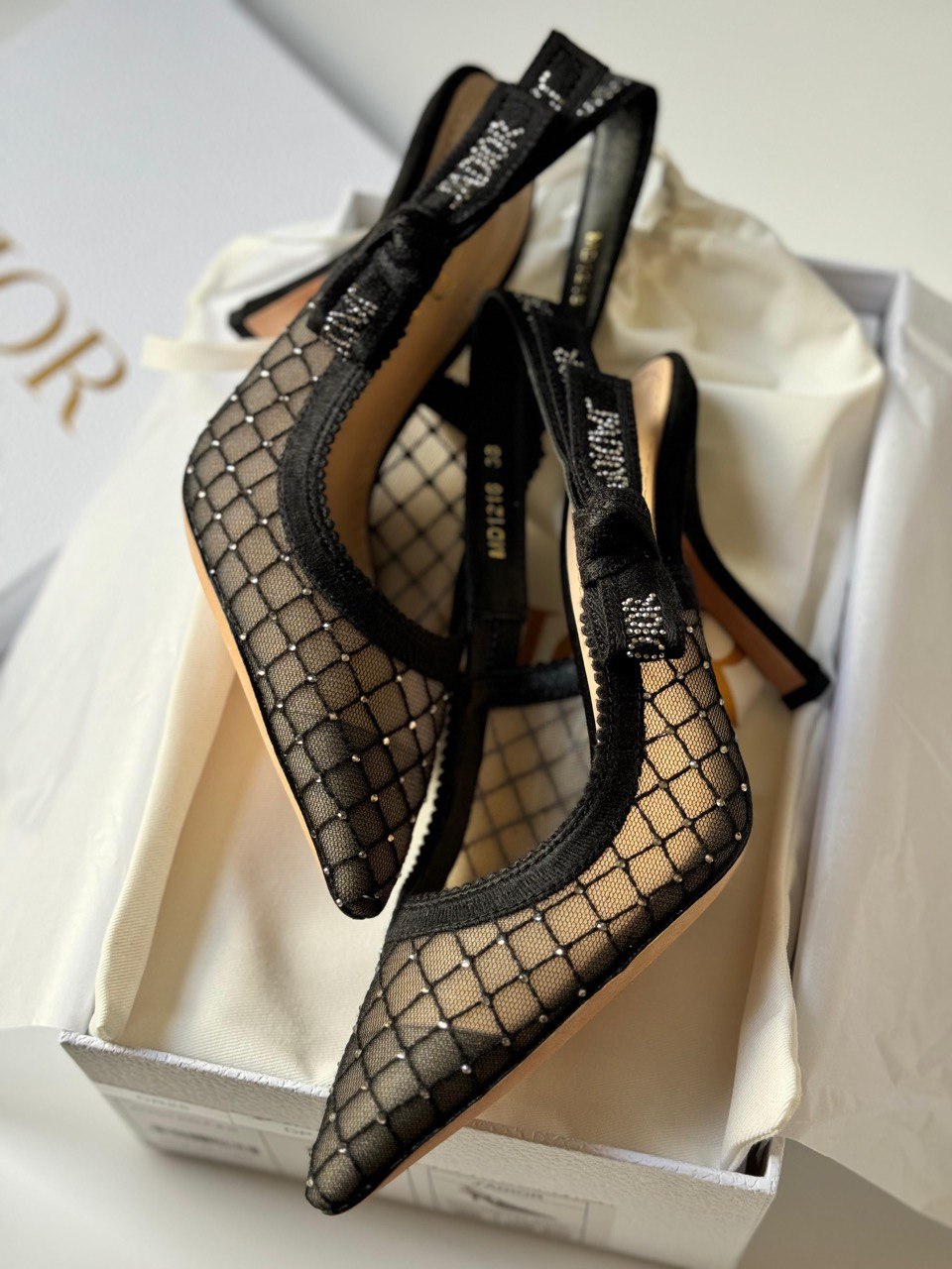 DIOR