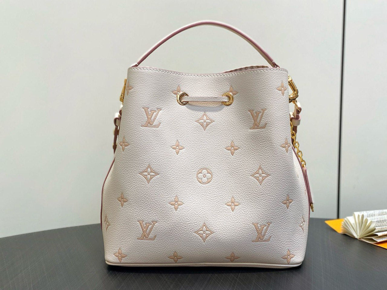 LV