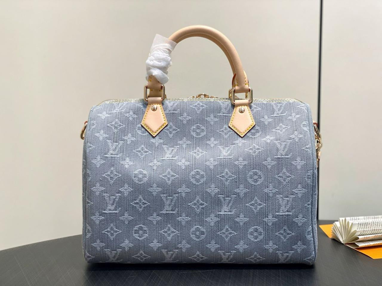 Lv