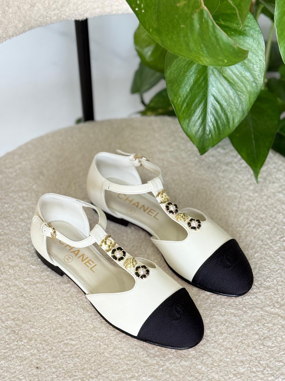 CHANEL