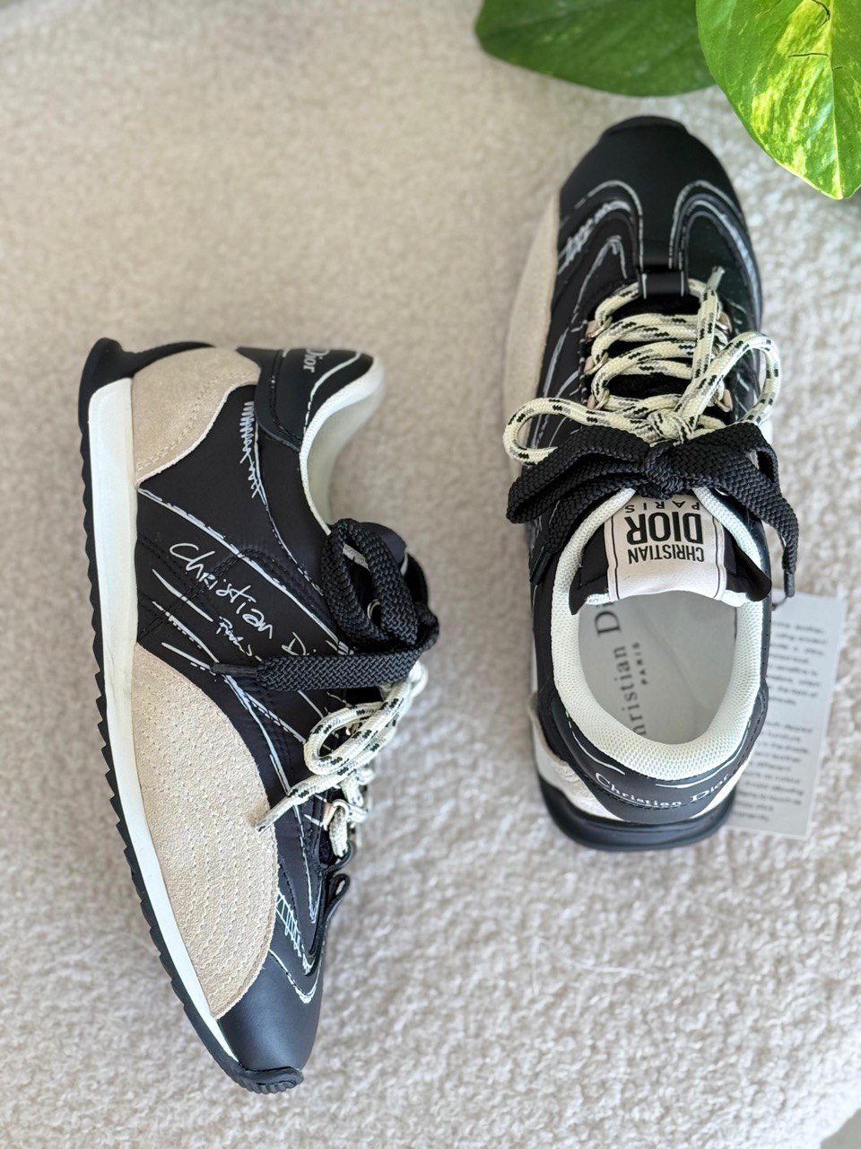 DIOR
