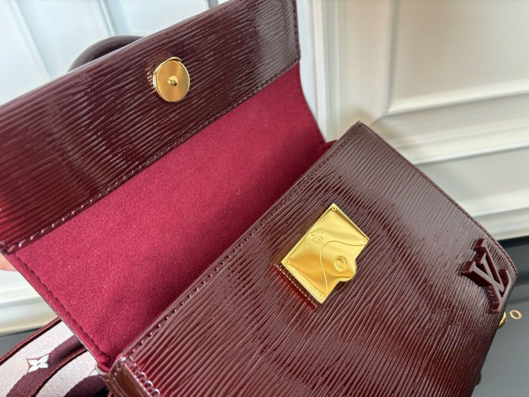 LV