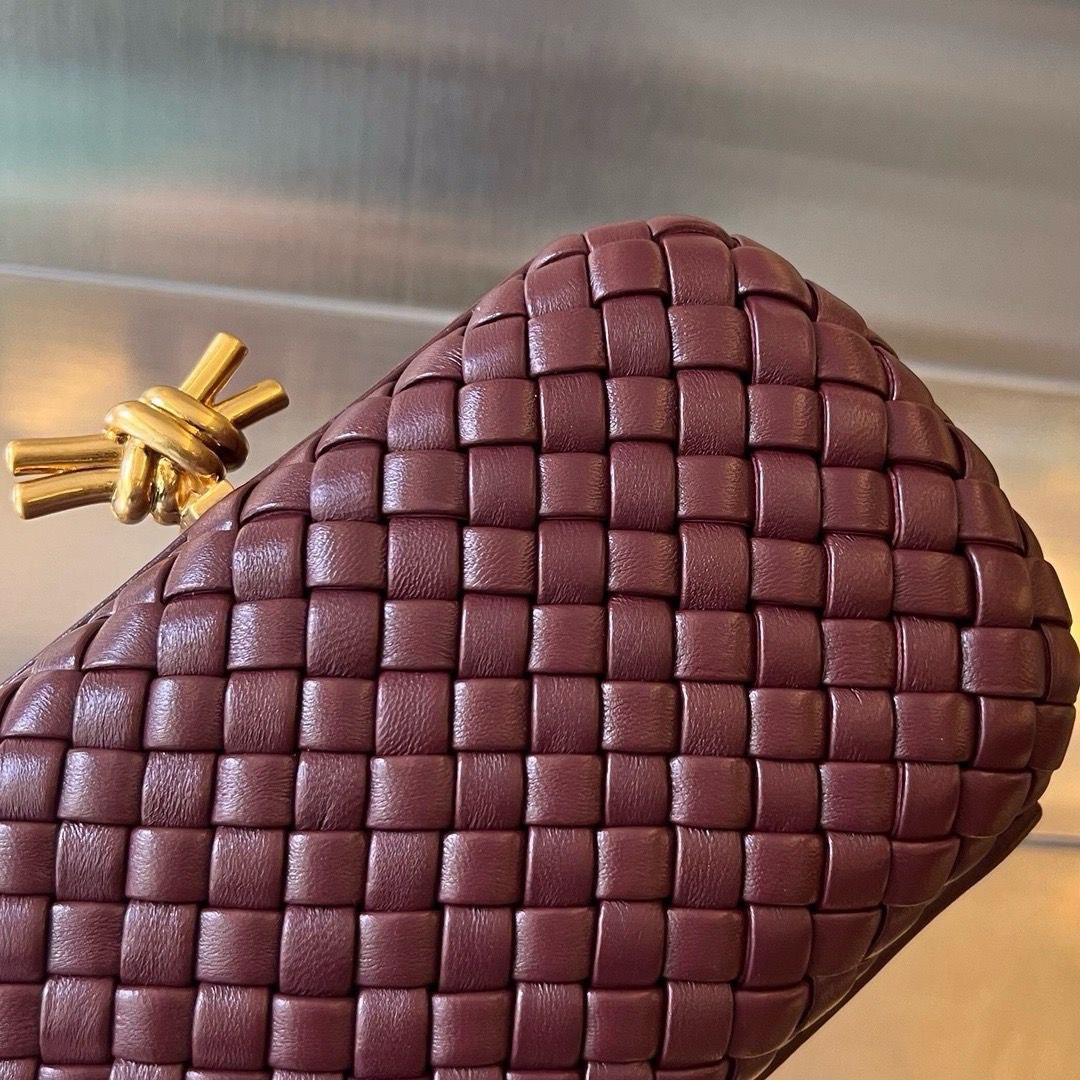 BOTTEGA VENETA