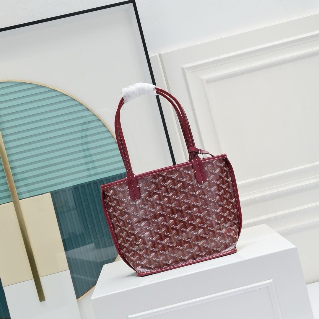 GOYARD