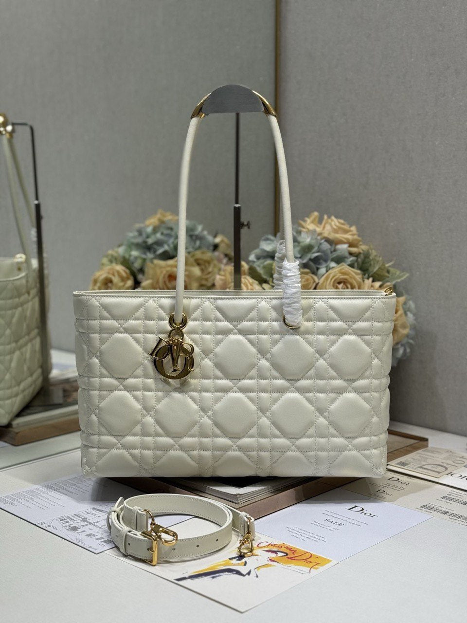 DIOR