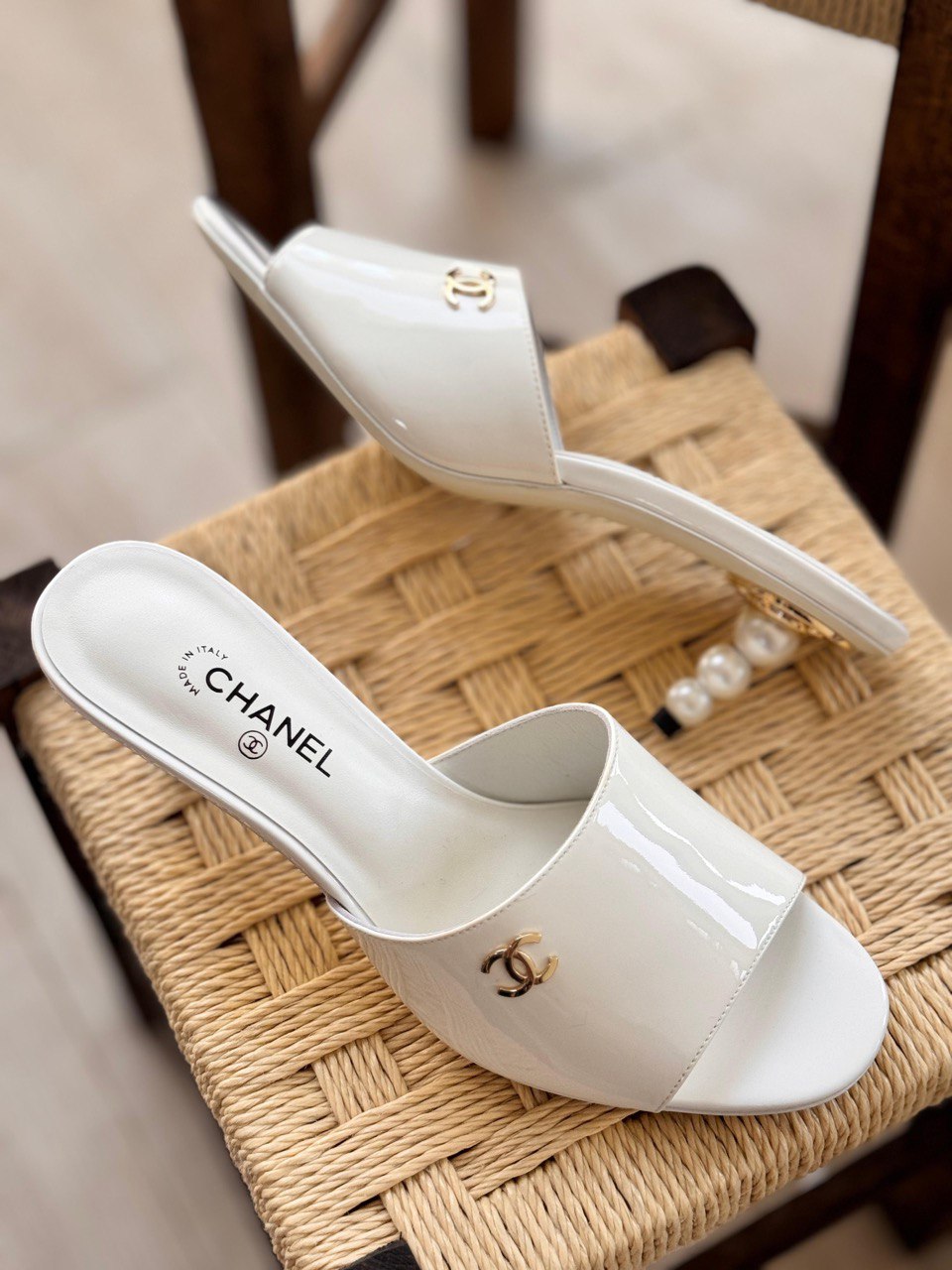 CHANEL