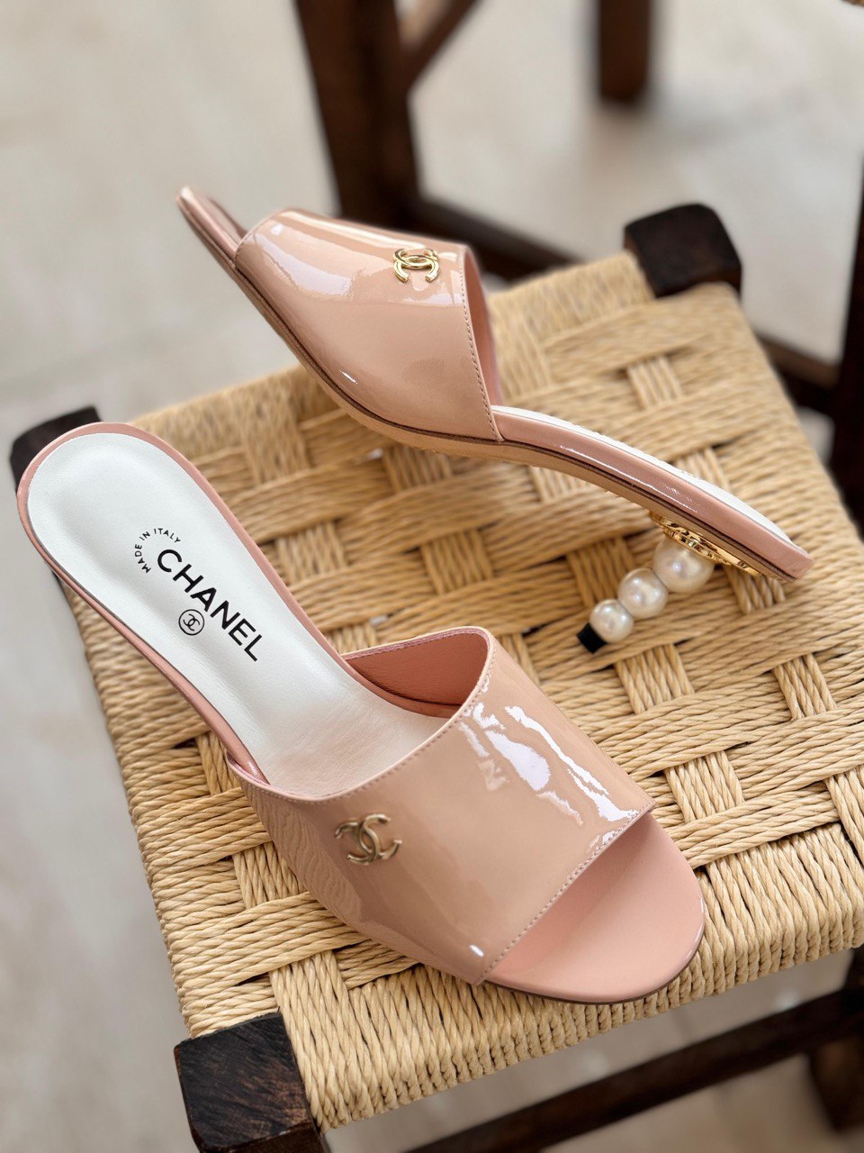 CHANEL