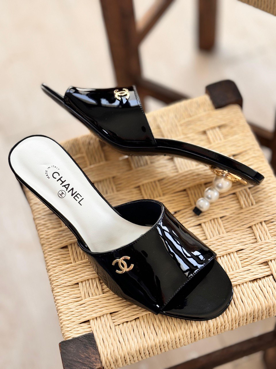 CHANEL