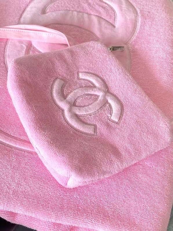 CHANEL BAG+ WITH TOWEL