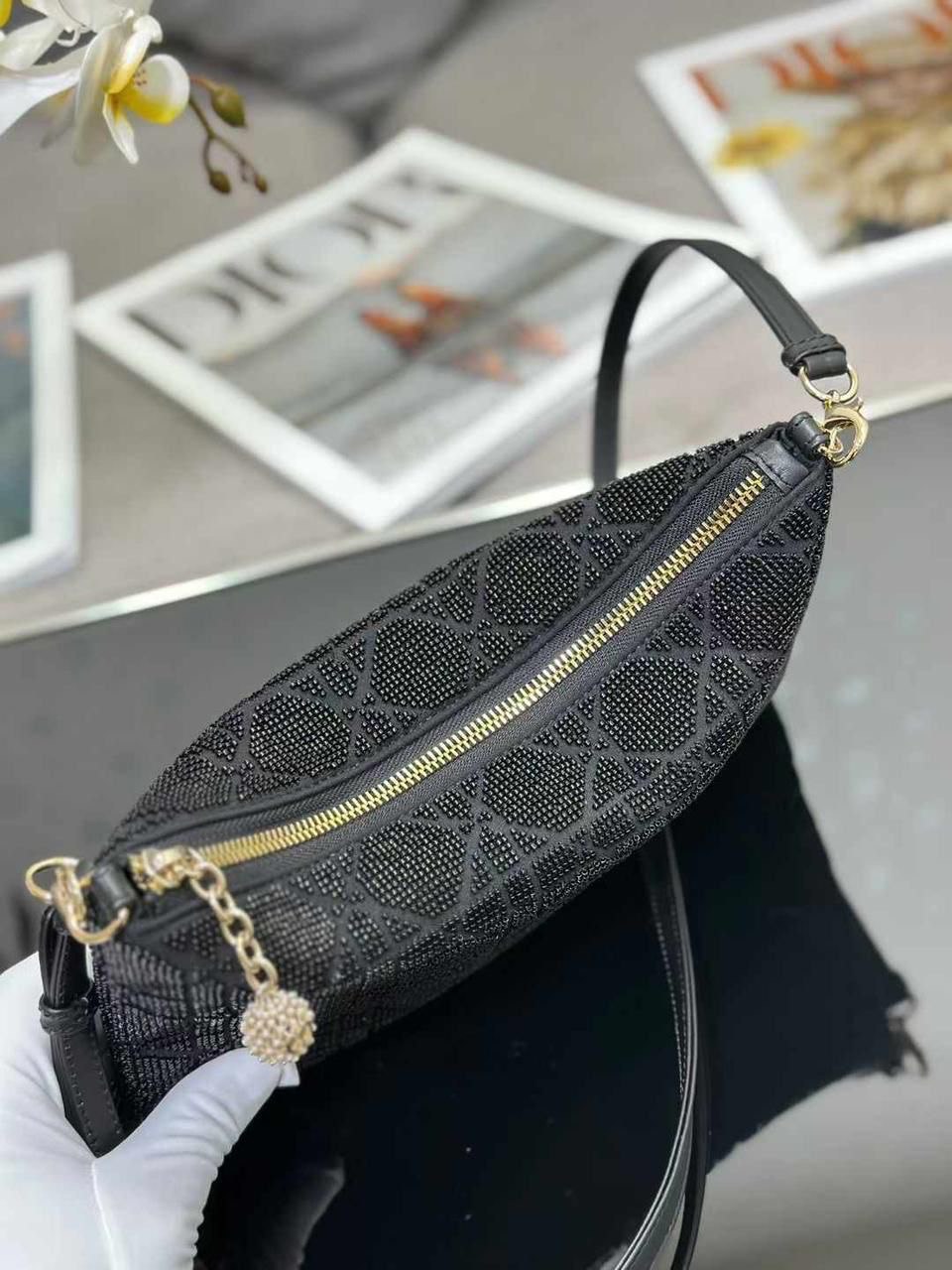 DIOR