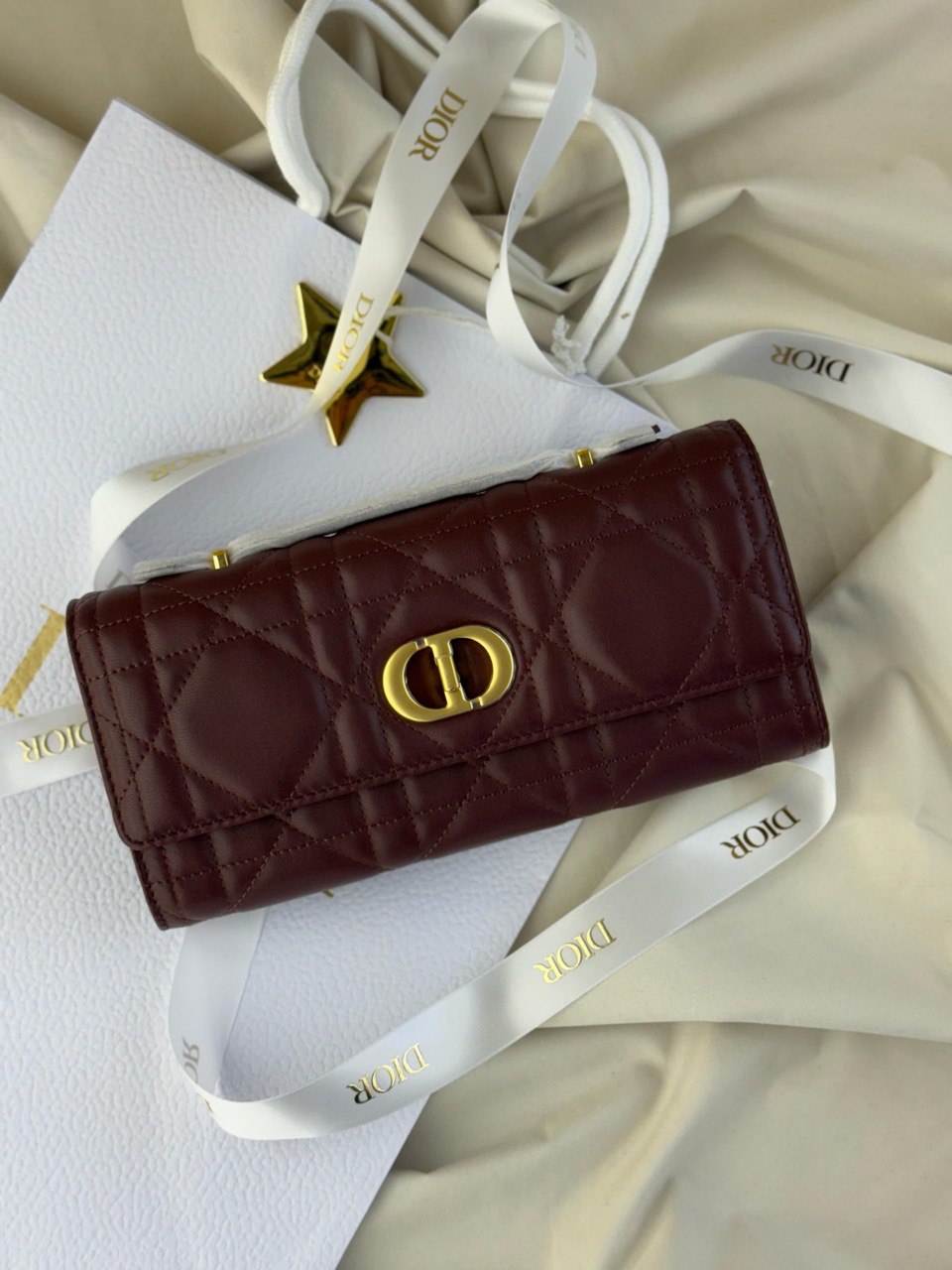 DIOR