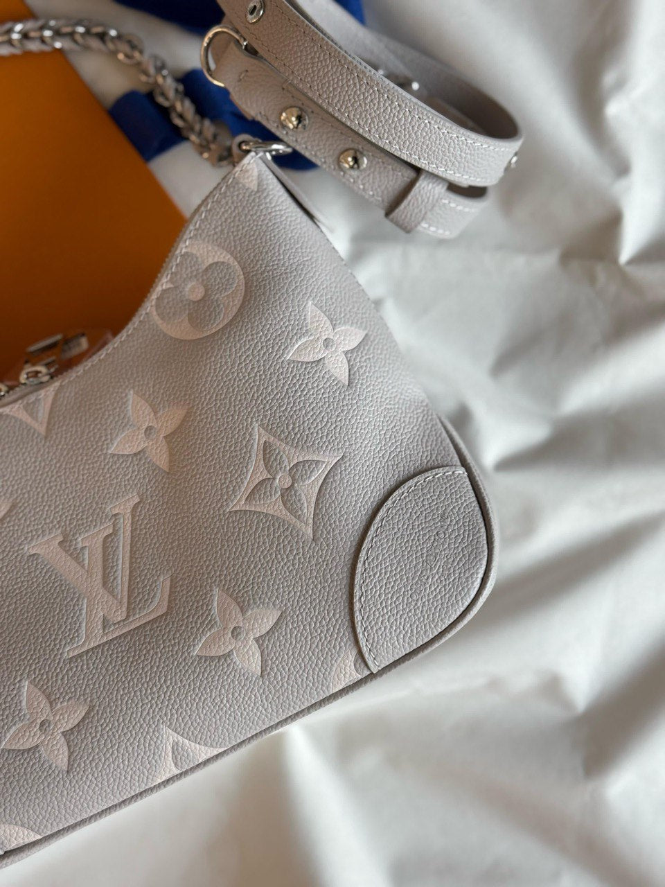 LV