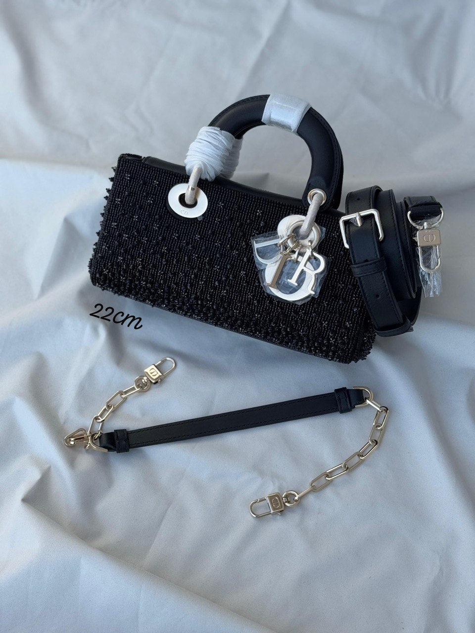 DIOR