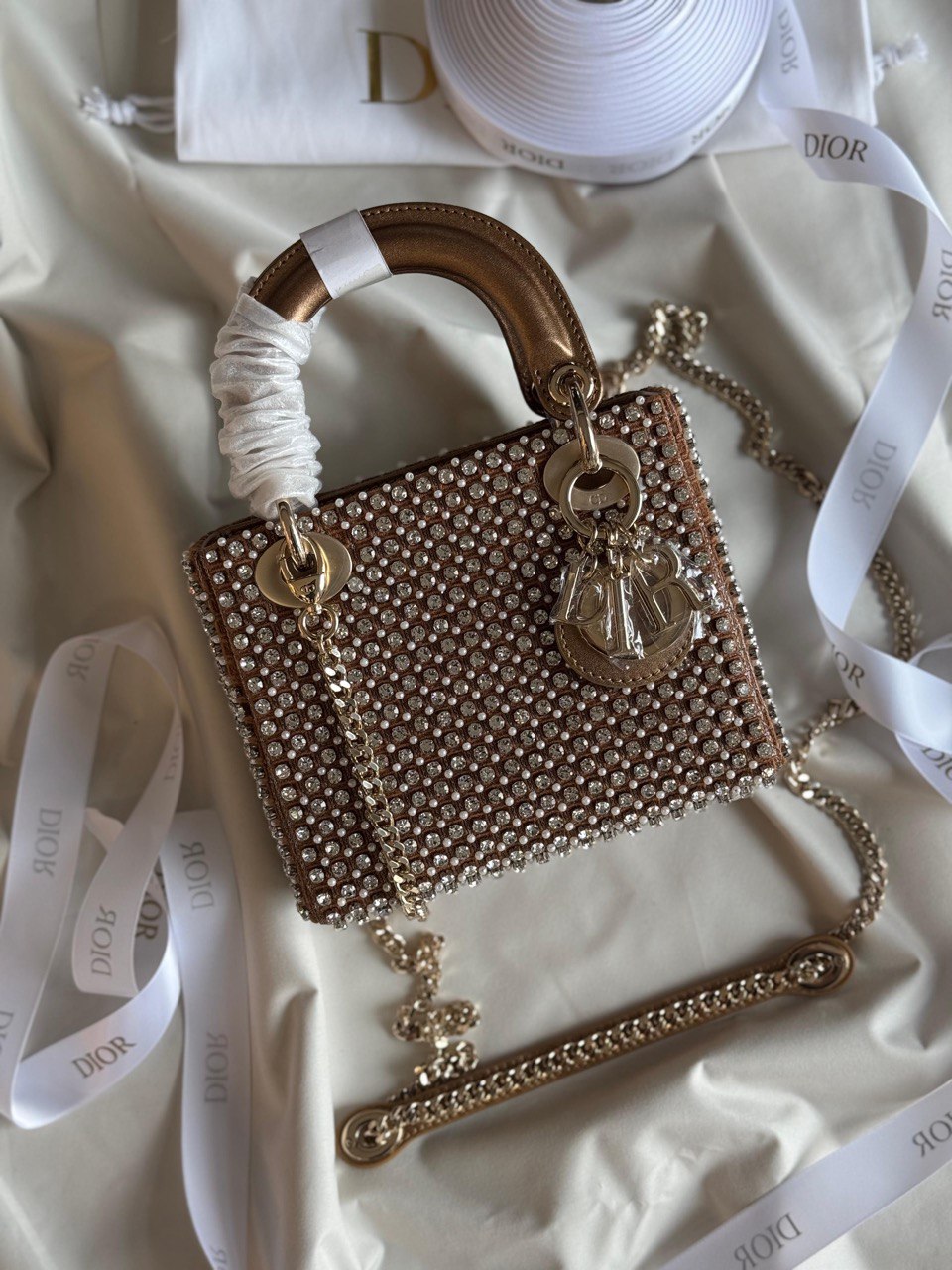 DIOR