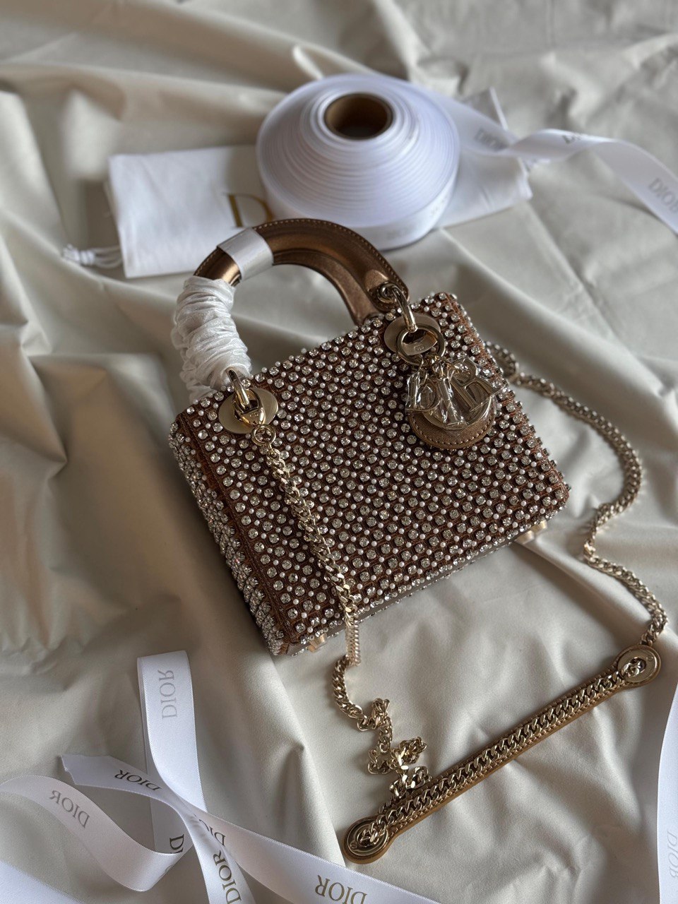 DIOR